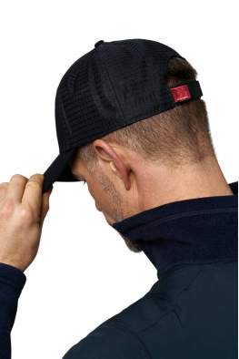 Finntrail Cap 9611, Graphite Red