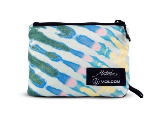 Купить Matador PACKABLE BEACH TOWEL, голубой Matador PACKABLE BEACH TOWEL, голубой