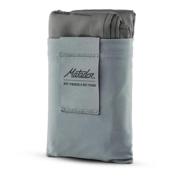 Matador Pocket Blanket 4.0 с голубым чехлом
