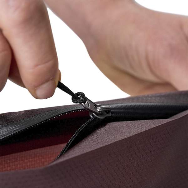 Matador FlatPak Zipper Toiletry Case Z, бордовая
