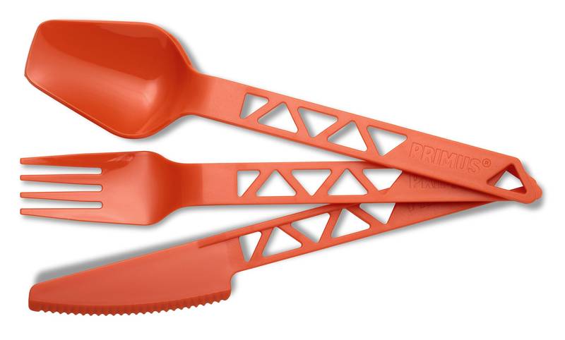 Тритановая посуда из специализированного пластика - это ударопрочный и надежный вариант для похода