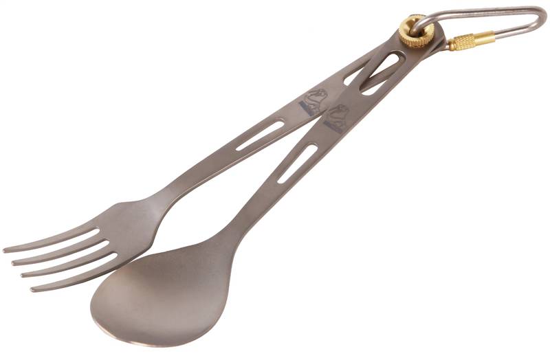 Столовые приборы для похода удобнее всего приобретать в наборе